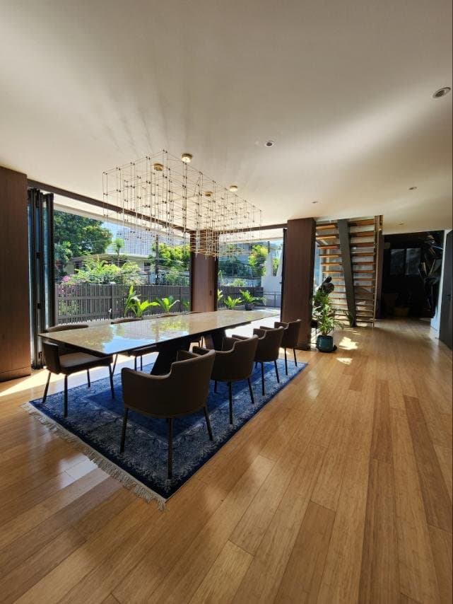 ELEGANT CORNER RESIDENCE IN ST. IGNATIUS VILLAGE, QUEZON CITY — photo 1 of 3